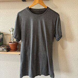 Lululemon Metal Vent Tech Shirt (used - great condition)
